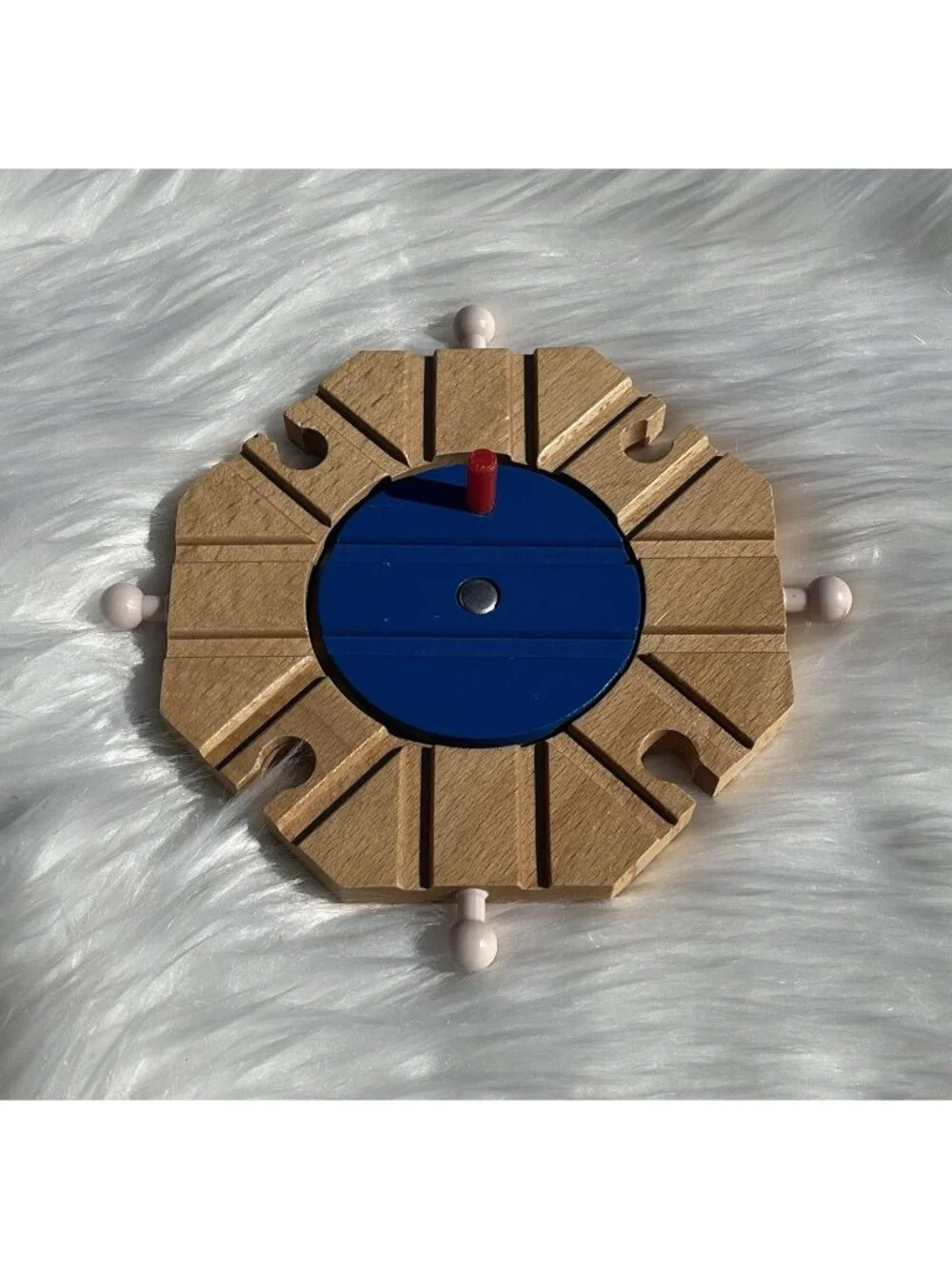 Melissa and Doug Wooden Railway 8-Way Turntable Switch Track Train